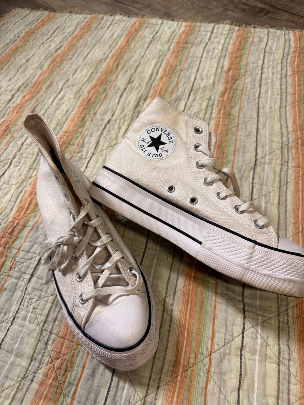 Converse White High Top Canvas Sneakers women’s 7